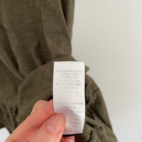 Anthro • Olive asymmetrical tie-back top ruffle size XS - Picture 7 of 10